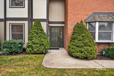 Fresh updates, geothermal community pool, & an amazing location on Warm Springs Golf Club in ID - for sale on GolfHomes.com, golf home, golf lot