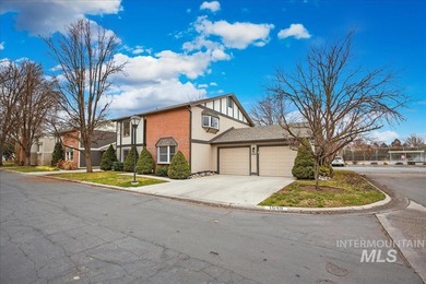 Fresh updates, geothermal community pool, & an amazing location on Warm Springs Golf Club in ID - for sale on GolfHomes.com, golf home, golf lot