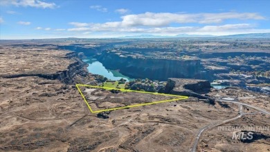 6.21 Acres with EXQUISITE VIEW right above Shoshone Falls. This on Blue Lakes Country Club in Idaho - for sale on GolfHomes.com, golf home, golf lot