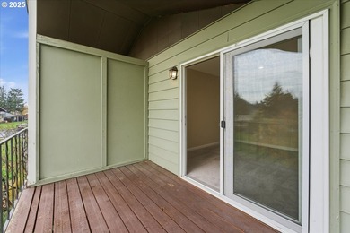 Modern Townhouse with Stunning Golf Course Views. Move-In Ready! on Gresham Golf Course in Oregon - for sale on GolfHomes.com, golf home, golf lot