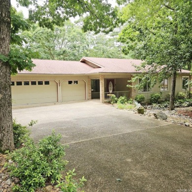 Golf Course Charm Meets Thoughtful Comfort - Ponce de Leon on Ponce De Leon Golf Course in Arkansas - for sale on GolfHomes.com, golf home, golf lot