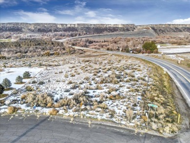 Enjoy building your dream home on this excellent 1.3 Ac building on Clear Lake Country Club in Idaho - for sale on GolfHomes.com, golf home, golf lot