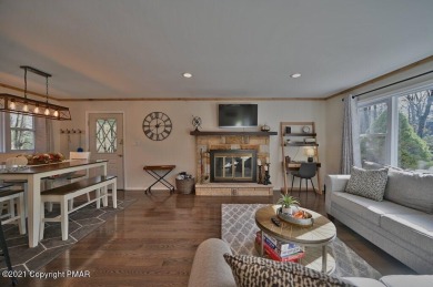 A FULLY FURNISHED -TURN KEY-HOME FOR ALL SEASONS IN AMENITY on Split Rock Resort and Country Club in Pennsylvania - for sale on GolfHomes.com, golf home, golf lot