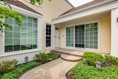 MOVE-IN READY TWO-STORY COLONIAL SITUATED ON A QUIET CUL-DE-SAC on Sportsmans Country Club in Illinois - for sale on GolfHomes.com, golf home, golf lot