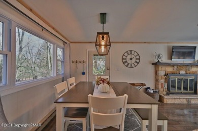 A FULLY FURNISHED -TURN KEY-HOME FOR ALL SEASONS IN AMENITY on Split Rock Resort and Country Club in Pennsylvania - for sale on GolfHomes.com, golf home, golf lot