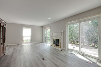 MOVE-IN READY TWO-STORY COLONIAL SITUATED ON A QUIET CUL-DE-SAC on Sportsmans Country Club in Illinois - for sale on GolfHomes.com, golf home, golf lot