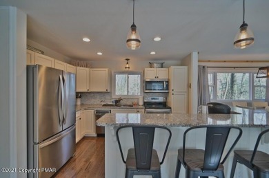 A FULLY FURNISHED -TURN KEY-HOME FOR ALL SEASONS IN AMENITY on Split Rock Resort and Country Club in Pennsylvania - for sale on GolfHomes.com, golf home, golf lot