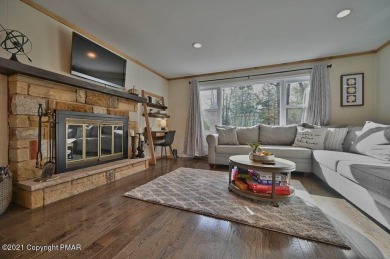 A FULLY FURNISHED -TURN KEY-HOME FOR ALL SEASONS IN AMENITY on Split Rock Resort and Country Club in Pennsylvania - for sale on GolfHomes.com, golf home, golf lot