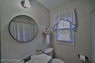 -HOME FOR ALL SEASONS IN AMENITY FILLED SPLIT ROCK-EXCELLANT on Split Rock Resort and Country Club in Pennsylvania - for sale on GolfHomes.com, golf home, golf lot