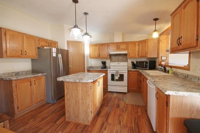 Well Maintained and updated 3 bedroom 2 bath home with an open on Boulder Canyon Country Club in South Dakota - for sale on GolfHomes.com, golf home, golf lot