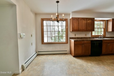 Great Clifton Knolls home ready for its new owners! Lovingly on Clifton Knolls Executive Golf Course in New York - for sale on GolfHomes.com, golf home, golf lot