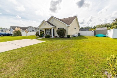 Attractive three bedroom, two bath house with split bedroom on River Oaks Golf Plantation  in South Carolina - for sale on GolfHomes.com, golf home, golf lot