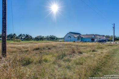 Discover your own slice of paradise tucked away in the on Vaaler Creek Golf Club in Texas - for sale on GolfHomes.com, golf home, golf lot