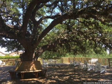 Discover your own slice of paradise tucked away in the on Vaaler Creek Golf Club in Texas - for sale on GolfHomes.com, golf home, golf lot