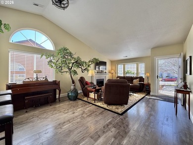 Discover comfort and the convenience of single level living with on Orchard Hills Country Club in Washington - for sale on GolfHomes.com, golf home, golf lot