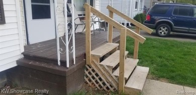 Great Starter Home or Attention Investors, Immediate Potential on The Links At Crystal Lake in Michigan - for sale on GolfHomes.com, golf home, golf lot