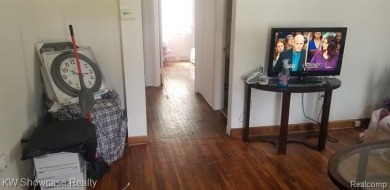 Great Starter Home or Attention Investors, Immediate Potential on The Links At Crystal Lake in Michigan - for sale on GolfHomes.com, golf home, golf lot