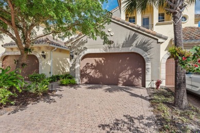 A beautifully remodeled and furnished top floor coach home on The Rookery At Marco in Florida - for sale on GolfHomes.com, golf home, golf lot