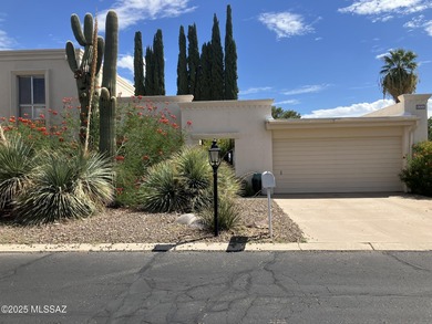 Classic and beautiful Mid-Century Modern  Territorial Townhouse on Omni Tucson National Golf Resort and Spa - Catalina in Arizona - for sale on GolfHomes.com, golf home, golf lot