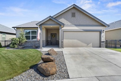 Welcome to Fairway Greens! This meticulously maintained 3bd/2bth on  in Washington - for sale on GolfHomes.com, golf home, golf lot