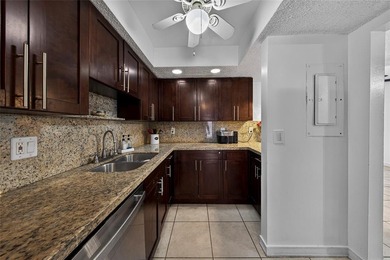 Move-in ready corner-unit 3BR/2.5BA townhome with over 1,600 sq on Oriole Golf and Tennis Club in Florida - for sale on GolfHomes.com, golf home, golf lot