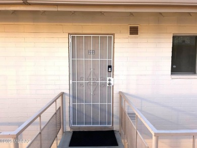 Move-in ready 2 bedroom 1 bathroom coop with newer A/C unit on Randolph Park Golf Courses in Arizona - for sale on GolfHomes.com, golf home, golf lot