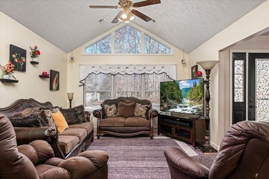 Take a look at this beautiful 4-bedroom, 3-bathroom with family on Druid Hills Golf Club in Tennessee - for sale on GolfHomes.com, golf home, golf lot