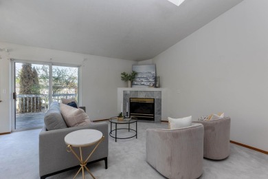 Bring your vision to this 4-bed, 3-bath rancher with a full on Meadow Wood Golf Course in Washington - for sale on GolfHomes.com, golf home, golf lot