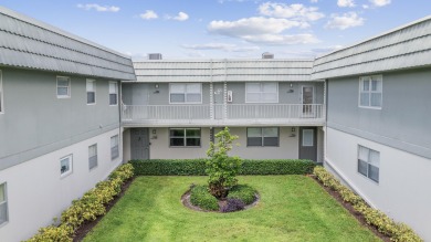 Welcome to this well-maintained 55+ unit In Kings Point Gated on Kings Point Golf -Flanders Way in Florida - for sale on GolfHomes.com, golf home, golf lot