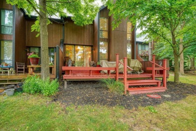 Immediate possession. Relax on your multi-tier deck with privacy on Little Turtle Golf Club in Ohio - for sale on GolfHomes.com, golf home, golf lot