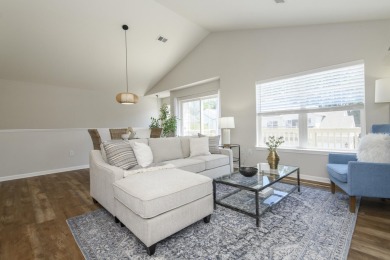 Turn-key 1BR/1BA + den end-unit condo in Pewaukee's popular on Willow Run Golf Club in Wisconsin - for sale on GolfHomes.com, golf home, golf lot