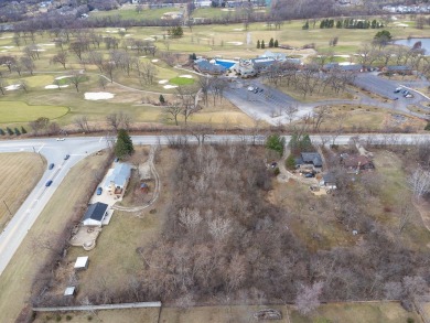 Build your dream home on this fantastic 1 & 1/4 acre on Edgewood Valley Country Club in Illinois - for sale on GolfHomes.com, golf home, golf lot