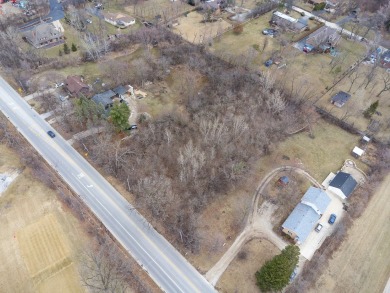 Build your dream home on this fantastic 1 & 1/4 acre on Edgewood Valley Country Club in Illinois - for sale on GolfHomes.com, golf home, golf lot