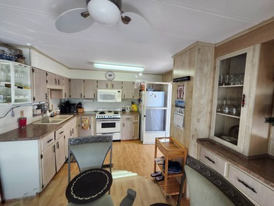 Well maintained FURNISHED oasis just for you! This 2/2 is move on Grasslands Golf and Country Club in Florida - for sale on GolfHomes.com, golf home, golf lot