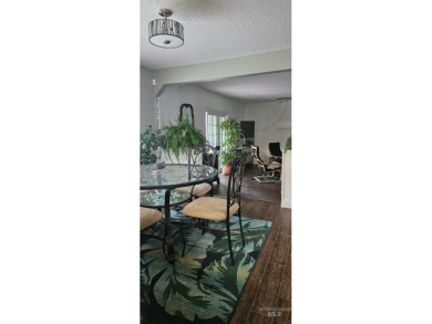 Single story ease. Open the wrought iron gate and your on the on Lakeview Golf Club in Idaho - for sale on GolfHomes.com, golf home, golf lot