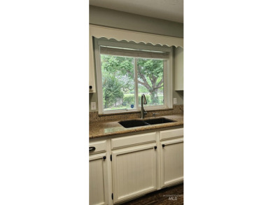Single story ease. Open the wrought iron gate and your on the on Lakeview Golf Club in Idaho - for sale on GolfHomes.com, golf home, golf lot