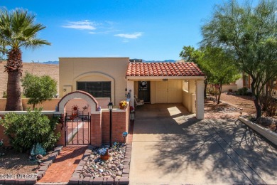 This charming 2-bedroom, 2-bathroom townhome is located in the on Desert Hills Golf Club of Green Valley in Arizona - for sale on GolfHomes.com, golf home, golf lot