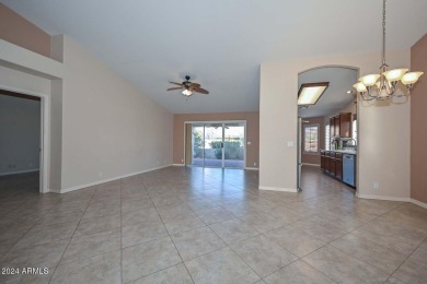 Light& bright! 2 bedrooms,2 baths,end unit casita. Diagonal tile on Westbrook Village / Vista Golf Course in Arizona - for sale on GolfHomes.com, golf home, golf lot