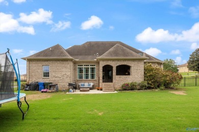 Welcome to this home in the Canebrake Golf Neighborhood on 1/2 on Canebrake Golf Club in Alabama - for sale on GolfHomes.com, golf home, golf lot