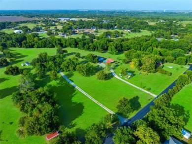 Hard Corner Land! Gorgeous 12.96 +l- ACRES with incredible on Heritage Ranch Golf and Country Club in Texas - for sale on GolfHomes.com, golf home, golf lot