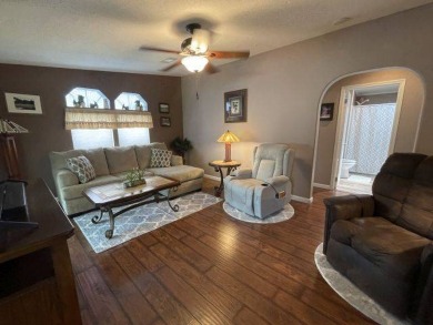 This three-bed, two-bath beauty is spacious and clean with on Four Lakes Golf Club in Florida - for sale on GolfHomes.com, golf home, golf lot