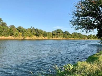 2 Lots included in this property, just across from the Brazos on Horseshoe Bend Country Club in Texas - for sale on GolfHomes.com, golf home, golf lot