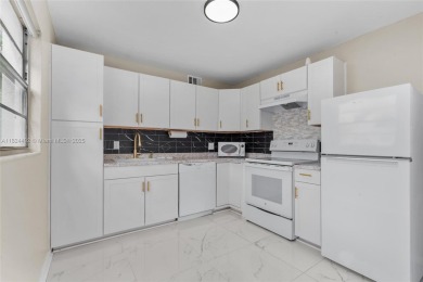 FOR SALE - 2/2 CORNER UNIT - LOW FLOOR - UPDATED KITCHEN (JUNE on Flamingo Lakes Country Club in Florida - for sale on GolfHomes.com, golf home, golf lot