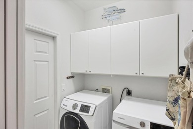 Under contract-accepting backup offers. WALK THIS WAY!!  Don't on Pelican Pointe Golf and Country Club in Florida - for sale on GolfHomes.com, golf home, golf lot