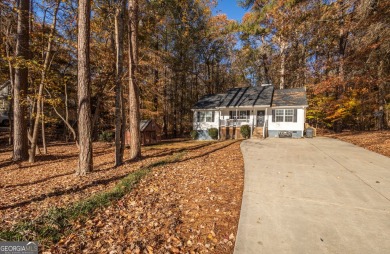 This is the one! This beautifully maintained, 3 bedroom, 2 bath on Turtle Cove Golf Course in Georgia - for sale on GolfHomes.com, golf home, golf lot