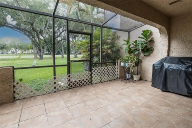 Bright and Spacious 2 Bed +Den/2.5 Bath Townhouse in beautiful on  in Florida - for sale on GolfHomes.com, golf home, golf lot