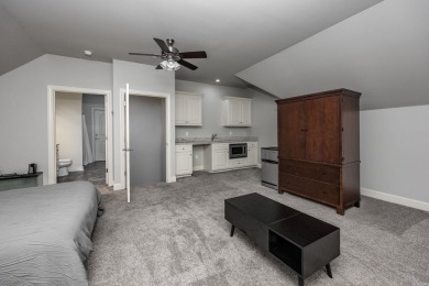 Welcome to luxury living in the heart of Chenal Valley! This on Chenal Country Club - Bear Den Mountain in Arkansas - for sale on GolfHomes.com, golf home, golf lot