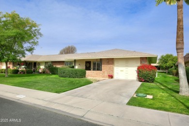 Beautifully updated home that shows pride of ownership on Sun City Lakes West and East in Arizona - for sale on GolfHomes.com, golf home, golf lot