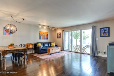 Immaculate 2 bedroom 2 bath first floor unit located in Freehold on Raintree Golf Course in New Jersey - for sale on GolfHomes.com, golf home, golf lot