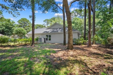 Rose Hill Home, located on nearly a half-acre corner lot in a on Rose Hill Golf Club in South Carolina - for sale on GolfHomes.com, golf home, golf lot